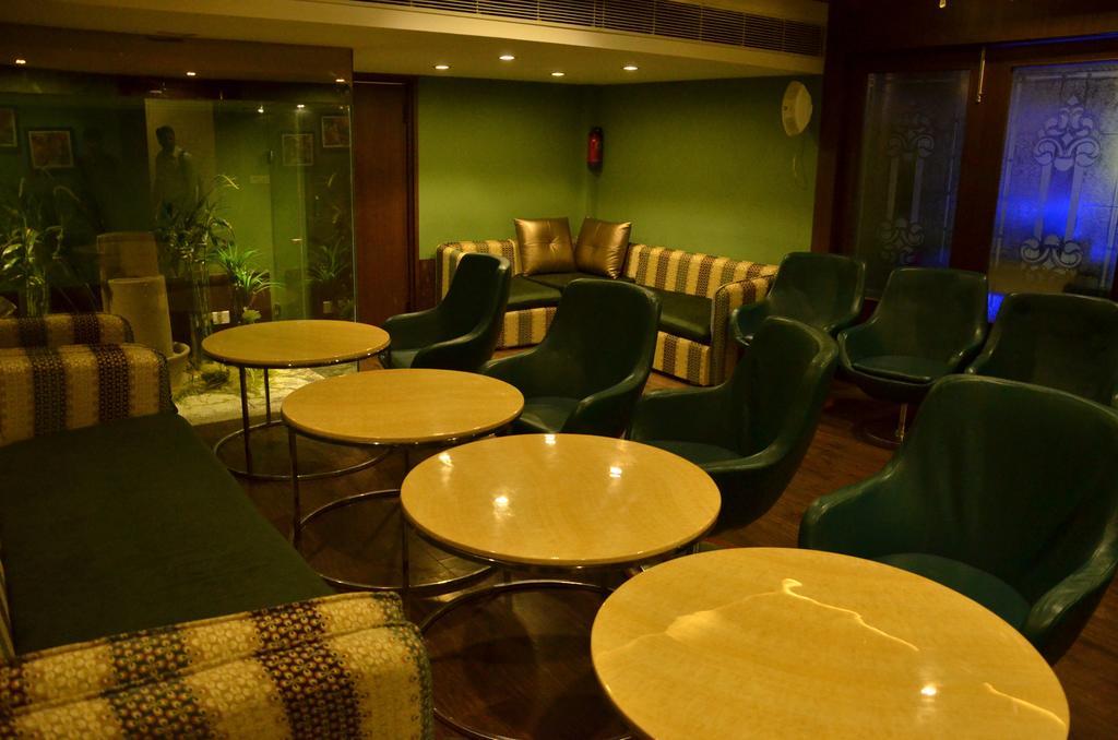 Hotel Down Town ジャランダール エクステリア 写真