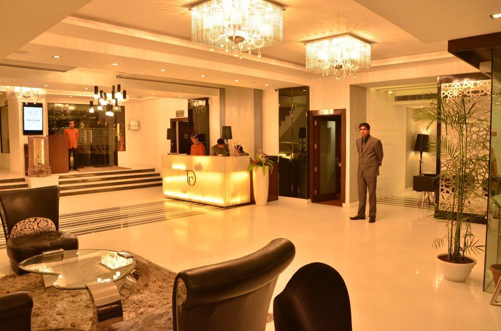 Hotel Down Town ジャランダール エクステリア 写真